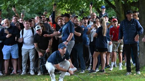 روری مک ایلروی در مسابقات قهرمانی BMW PGA در ماه سپتامبر دچار مشکل خارج از محدوده شد.
