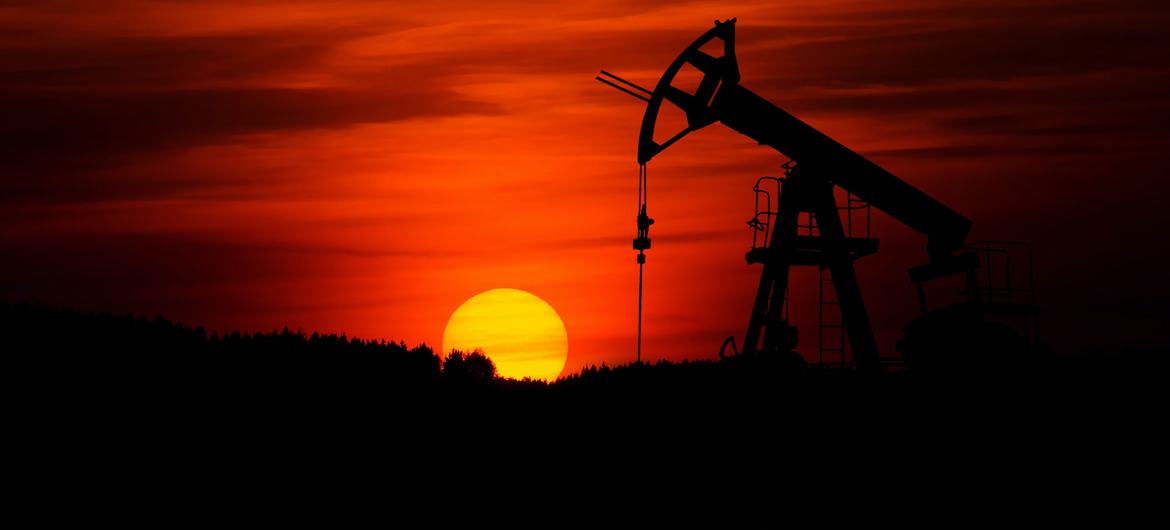 انتشارات حاصل از استخراج نفت خام بخش قابل توجهی از کل انتشار سوخت های فسیلی است